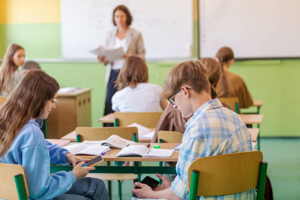 Adaptação nas escolas