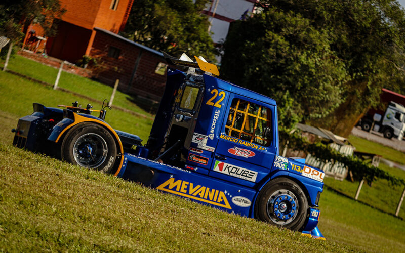 Duda Conci Brilha em Guaporé: Pole Position e Mais Uma Vitória em Alta Velocidade!