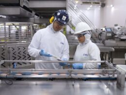 Frigorífico oferece 200 vagas para operador de produção em Dourados; inscrições estão abertas até o fim da semana