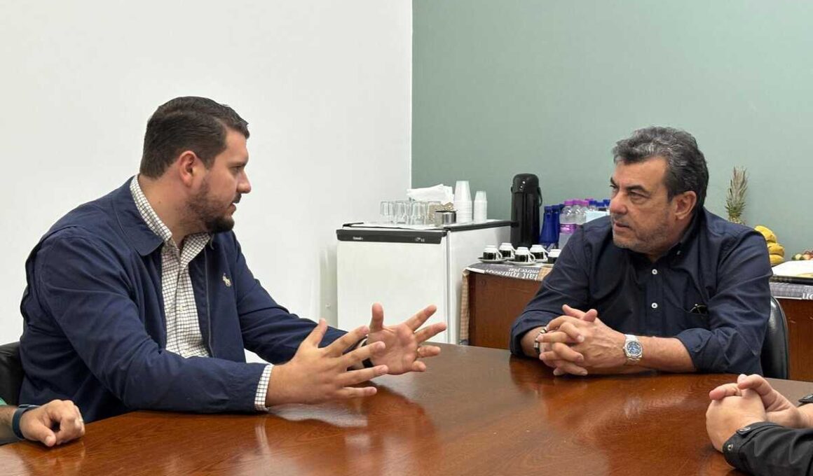 Nioaque: André Guimarães busca parcerias em frigorífico para impulsionar desenvolvimento local