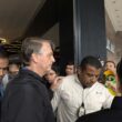 Bolsonaro passa mal e abandona evento em frigorífico de Goiânia