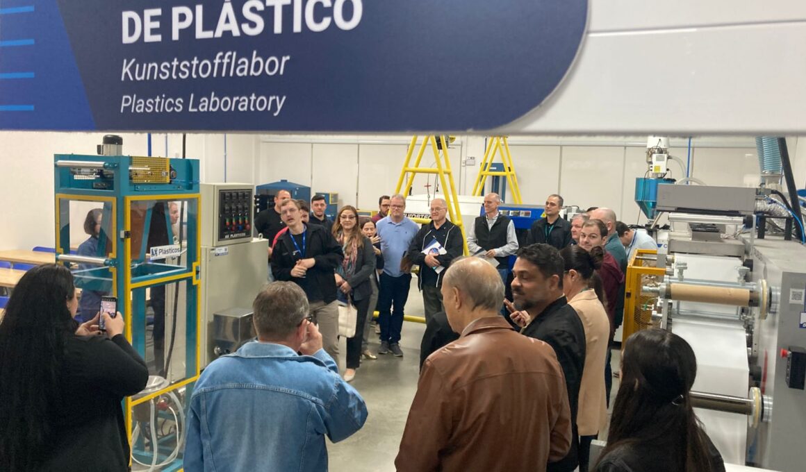 SC: indústria do plástico terá mais cursos e laboratório com apoio do Senai SC: indústria do plástico terá mais cursos e laboratório com apoio do Senai