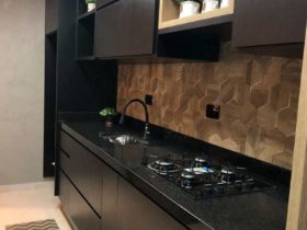 Quer uma cozinha pequena decorada? Veja 35 modelos inspiradores!