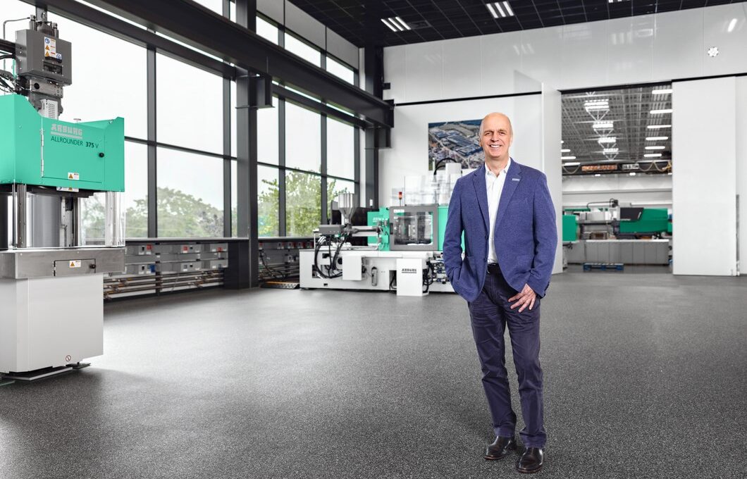 Arburg Revoluciona o Mercado com Lançamento Inédito de Máquina Fora da Alemanha – Veja Todas as Inovações! Arburg Revoluciona o Mercado com Lançamento Inédito de Máquina Fora da Alemanha – Veja Todas as Inovações!