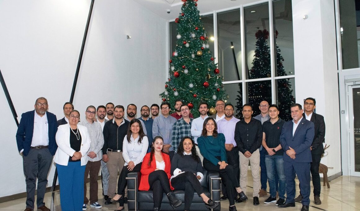 Arburg Revoluciona o Setor com a Formatura de Talentos do Seu Programa Inovador no México!
