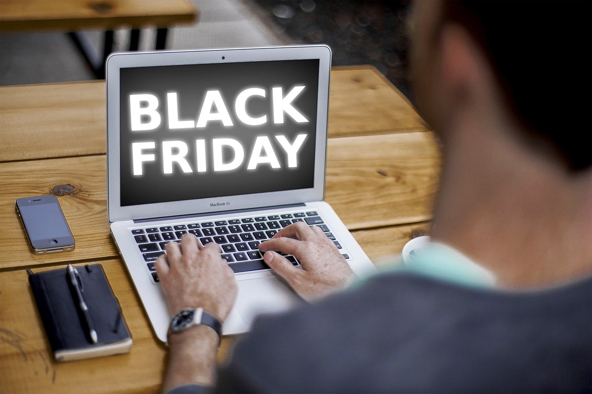 Black Friday 2022: descubra 7 comparadores de preços para economizar