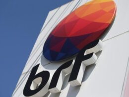 BRF Expande Horizontes: Aquisição de Frigorífico na China Promete Revolucionar o Mercado Alimentar!