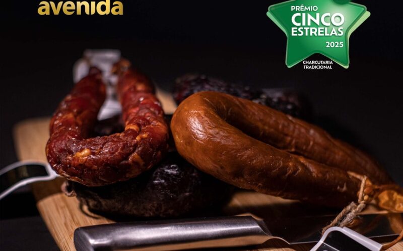 Celebrando 45 Anos de Excelência: Conheça o Segredo da Carnes Avenida para o Prêmio 5 Estrelas!
