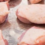 CEPEA: A demanda mais baixa por carne de frango diminui as médias mensais em abril.