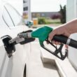 Cientistas convertem plástico em gasolina com 95% de eficiência em uma única etapa