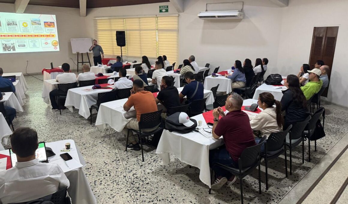 Cobb-Vantress Revoluciona o Setor Avícola na Colômbia com Encontro Técnico Imperdível!