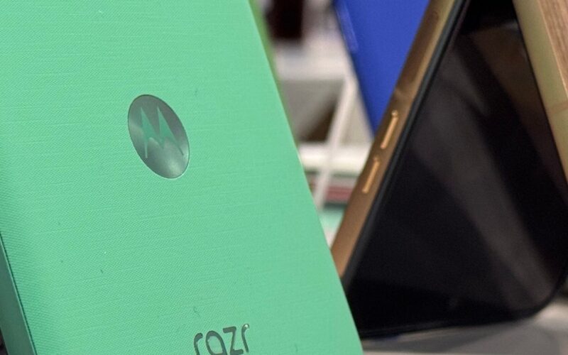 Conheça os Poderosos Razr 60 e Edge 60: Inovação e Baterias Gigantes para Transformar Seu Dia a Dia!