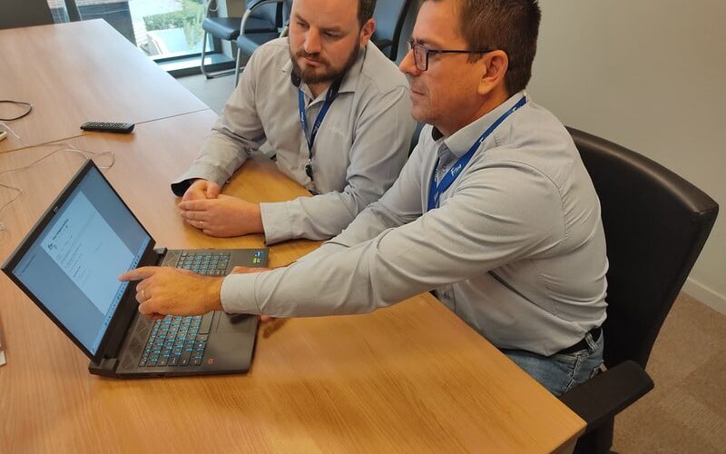 Descubra como a Cooperativa Frísia está revolucionando o mercado com sua própria Inteligência Artificial Generativa