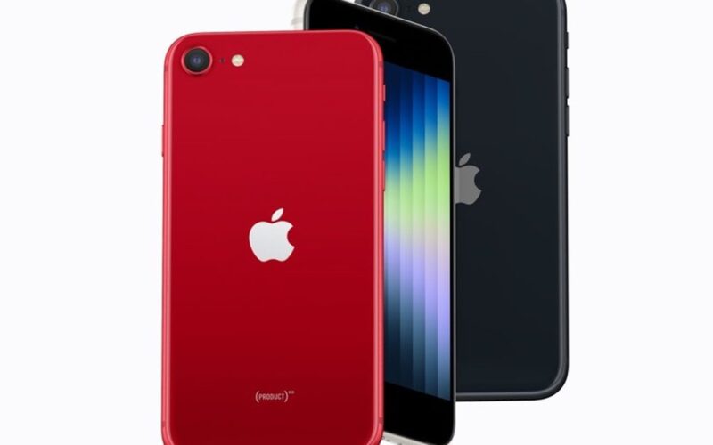 Descubra como a Samsung vai transformar o iPhone SE 4 com telas OLED revolucionárias