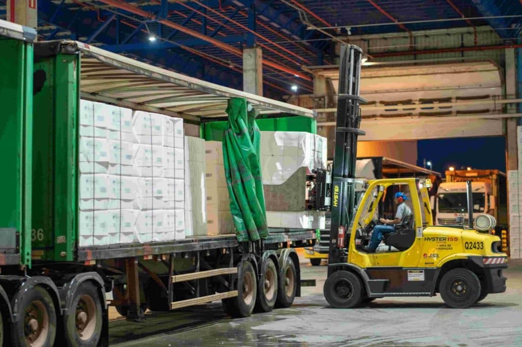 Confiança do empresário industrial segue abaixo em todos os portes