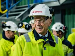 Elkem: Uma Jornada de Inovação e Sucesso que Transforma o Futuro! Celebre Conosco!