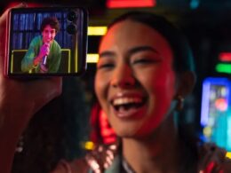 Fernanda ou Oscar? Ganhe até R$ 500 em descontos na Motorola e transforme seu smartphone!