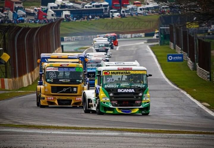 Fórmula Truck 2025: Interlagos promete emoção com 49 graúdos na disputa! Confira os detalhes!