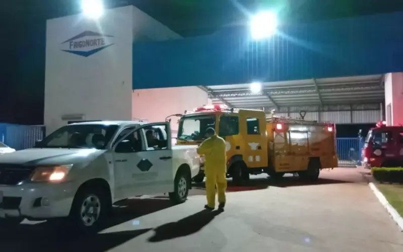 Funcionários passam mal em simulado de frigorífico na fronteira com MS