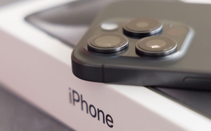 iPhones Fabricados nos EUA: O Que Fazem o Preço Disparar Até 90%? Surpresas e Benefícios que Você Não Esperava!