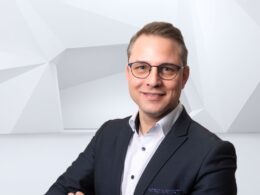 KraussMaffei Inova na Indústria: Conheça o Visionário por Trás da Nova Liderança em Moldagem por Injeção!