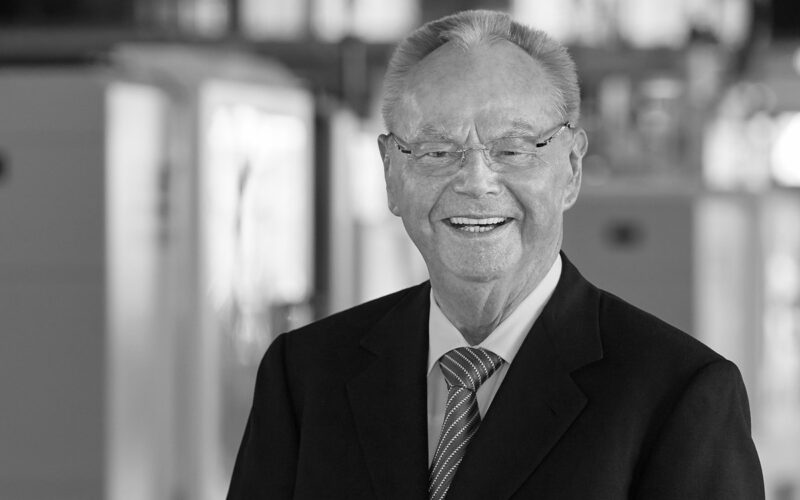 Legado de Inovação: Como a Partida de Eugen Hehl Transformará o Futuro da Arburg e da Indústria