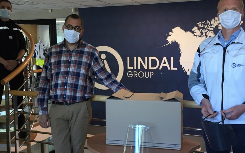 Lindal Revoluciona Indústria: Como Transformou Equipamentos em Escudos Faciais Sustentáveis na Luta contra o COVID-19