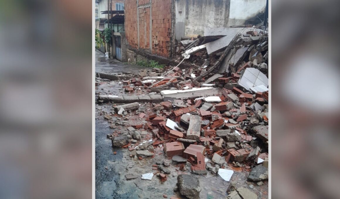 Parte de frigorífico desativado há 30 anos desaba em Cariacica e provoca interdição da área do acidente