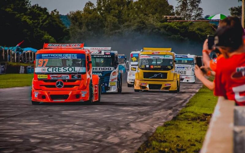 Prepare-se para a Abertura da Copa Mercosul: 40 Pilotos, Emoção e Velocidade na Etapa de Rivera!