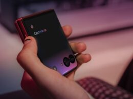 Razr 60 vs Razr 50: O duelo dos dobráveis que vai definir seu próximo smartphone!