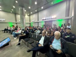 Revolução Cooperativa em Santa Catarina: Potência Econômica e Impacto Comunitário