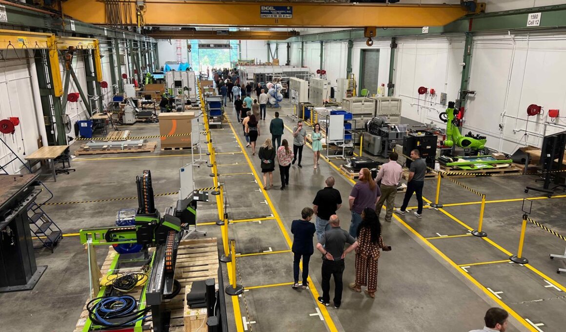 Revolução na Automação: Como a Engel Está Transformando a Produção na América do Norte!