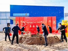Revolução na Indústria: A Expansão Surpreendente da Produção de Máquinas de Injeção na China pela Sumitomo (SHI) Demag!