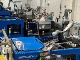 Revolução na Indústria: Como a Comunicação Direta entre Cobots e IMMs Transforma a Produção!