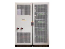 Revolução na Injeção: Wittmann Une Forças para Moldagem Energizada com Tecnologia de Bateria!