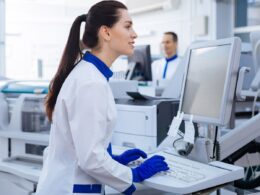 Revolução na Proteção: Conheça a Tecnologia Antimicrobiana que Transforma PP, ABS e PC!