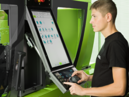 Revolução no Controle: O Inovador Controlador da Engel que Está Transformando a Indústria na Fakuma 2023!