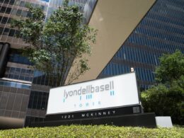 Revolução nos Polímeros: Como a LyondellBasell Está Transformando Diversos Mercados!