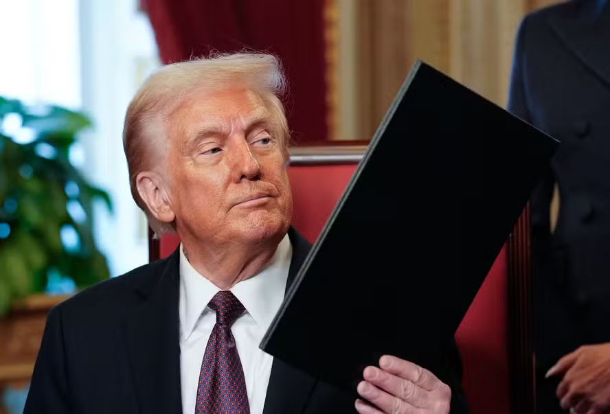 Tarifaço de 50% ao Brasil: A estratégia de Trump que pode mudar tudo para sua empresa!
