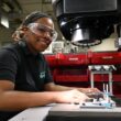Transformação Digital: Como uma Molder de Alta Tecnologia Revoluciona o Controle de Qualidade e Impulsiona Resultados