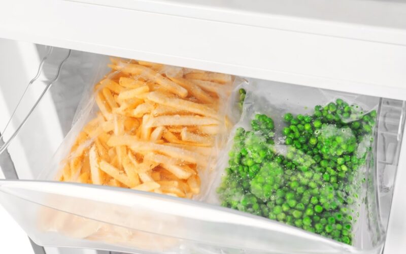 Transforme o Futuro da Sua Cozinha: Embalagens de Alimentos Congelados com Menos Material e Mais Sustentabilidade!