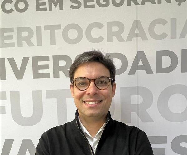 Victor Sales assume produto na MCassab — sinais de uma nova rota em nutrição e saúde animal